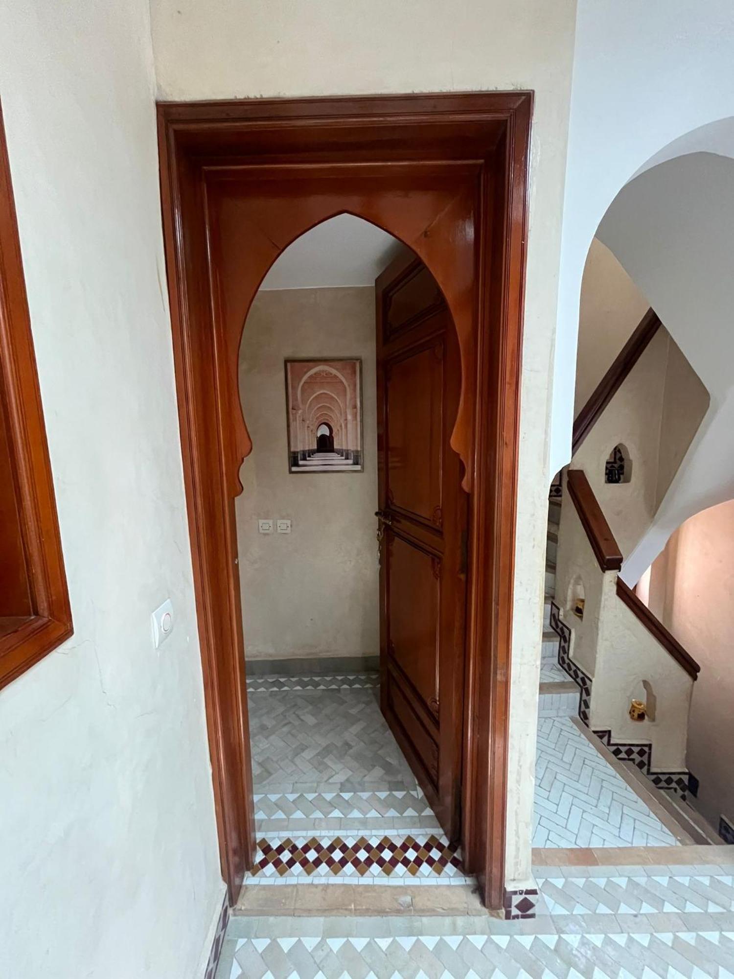 Riad Amazing Amazigh Avec Jacuzzi Petit Dejeuner Compris Avec Aussi Chambres Familiales Pres De La Place Jemaa El Fna مراكش المظهر الخارجي الصورة