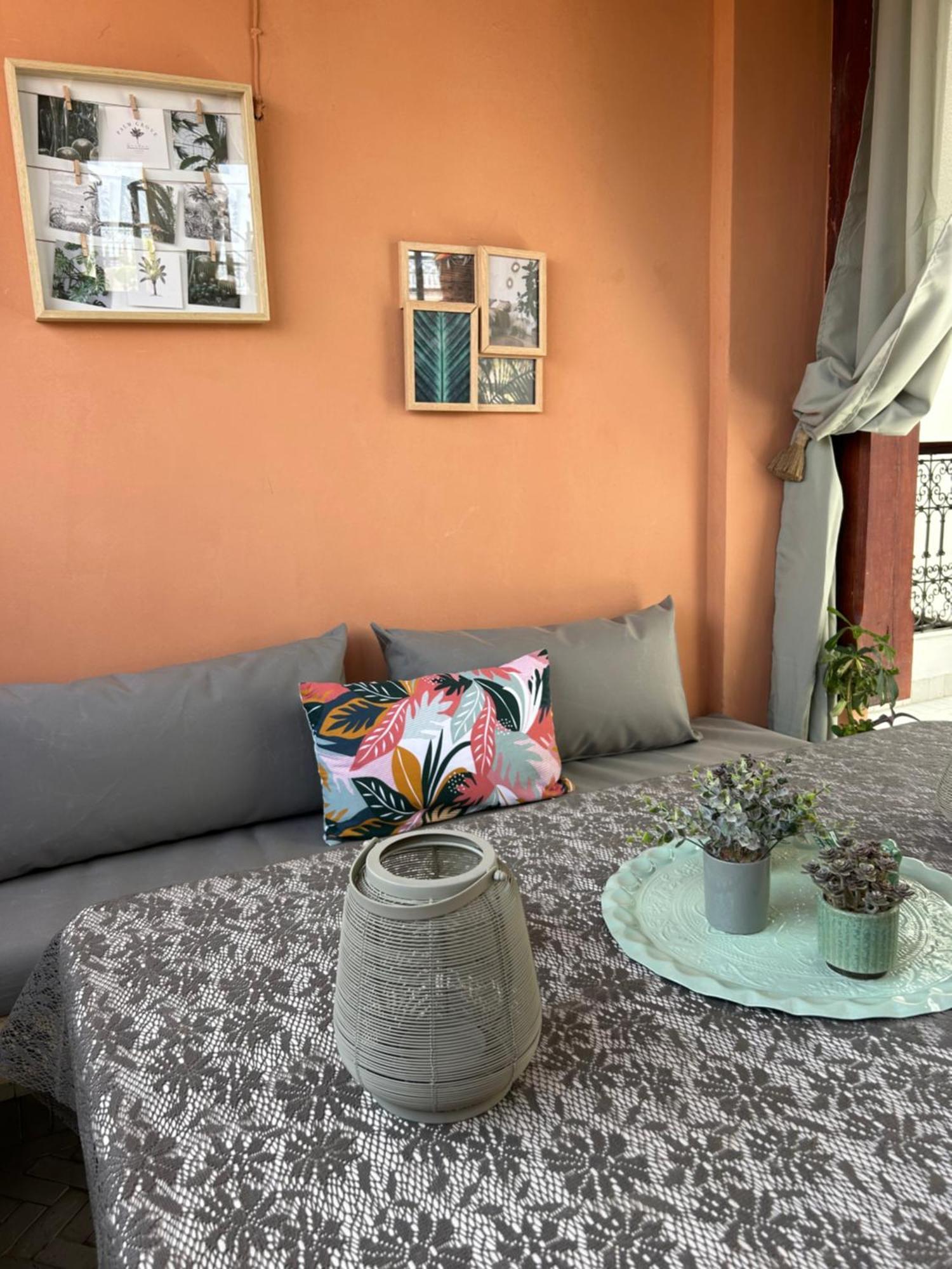 Riad Amazing Amazigh Avec Jacuzzi Petit Dejeuner Compris Avec Aussi Chambres Familiales Pres De La Place Jemaa El Fna مراكش المظهر الخارجي الصورة